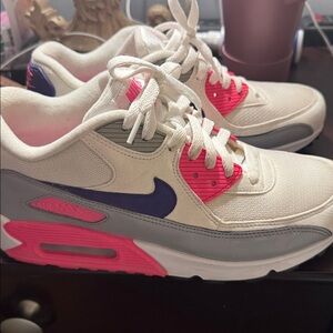 Nike Air Max 90 Sneakers